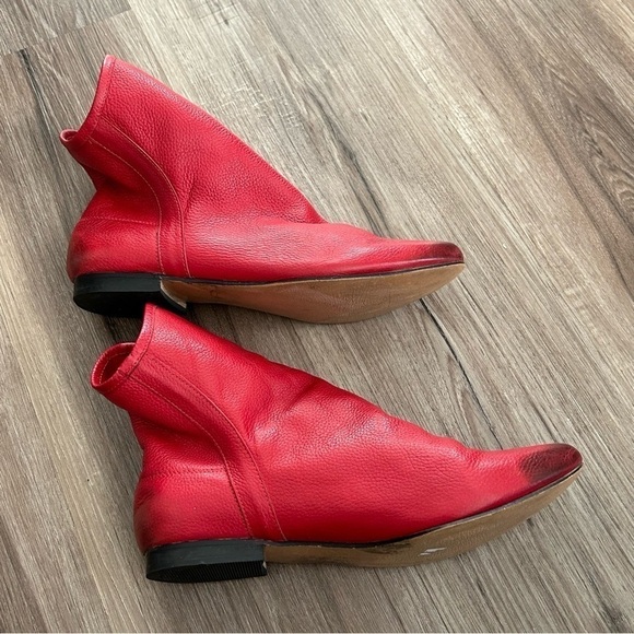 Coconuts by Matisse Vibrant Red Ankle Booties - Picture 2 of 10